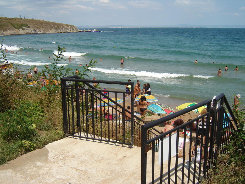 Villa Lazuren Bryag Chernomorets Quarto foto