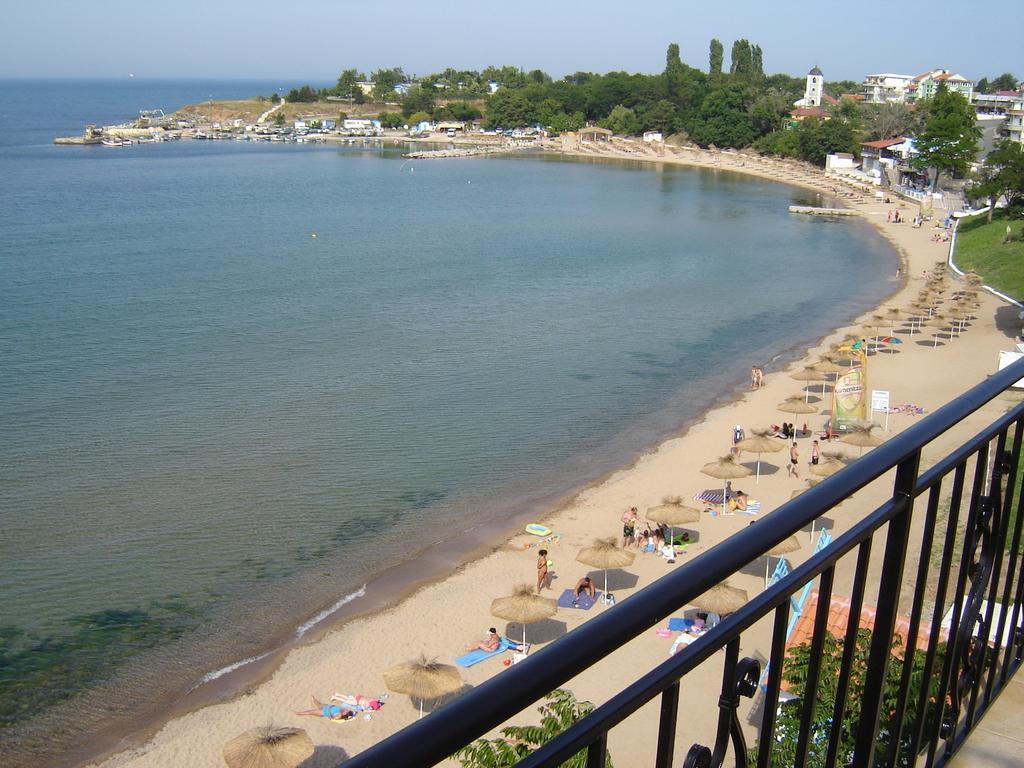 Villa Lazuren Bryag Chernomorets Quarto foto
